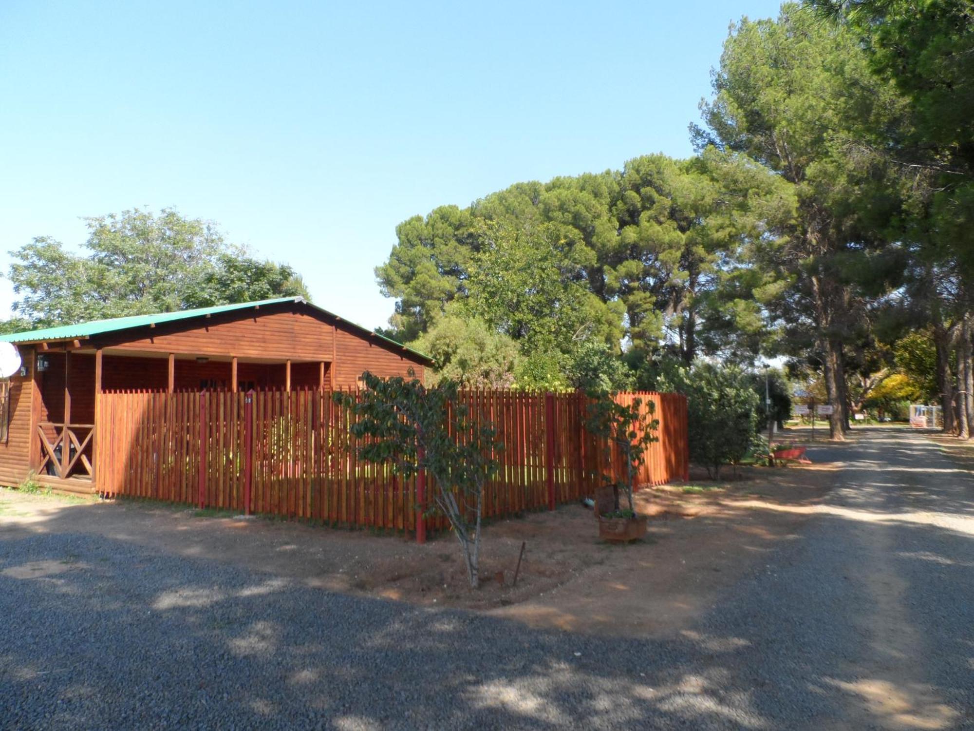 A Cherry Lane Self Catering And B&B Bloemfontein Exterior foto