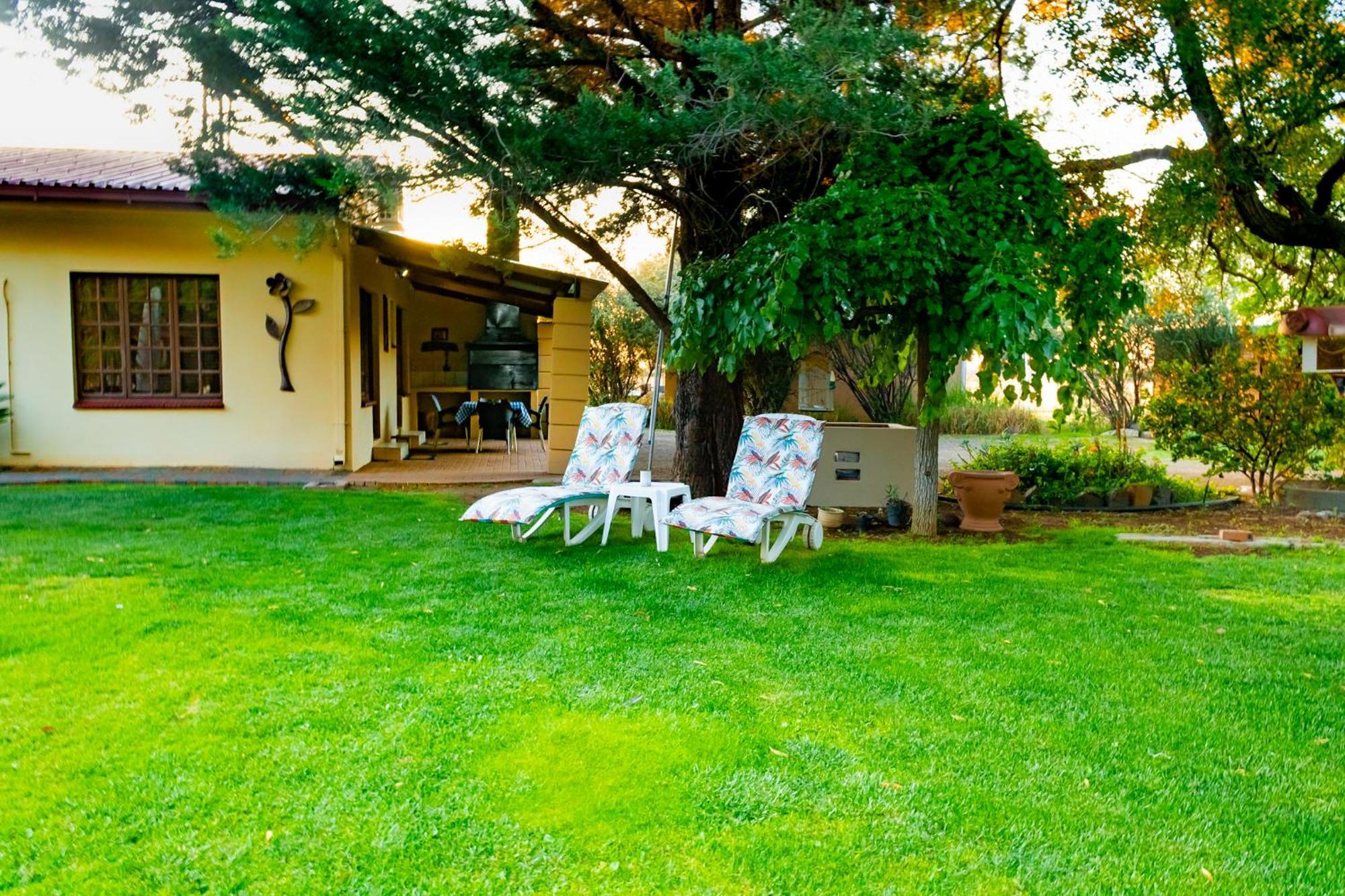 A Cherry Lane Self Catering And B&B Bloemfontein Exterior foto